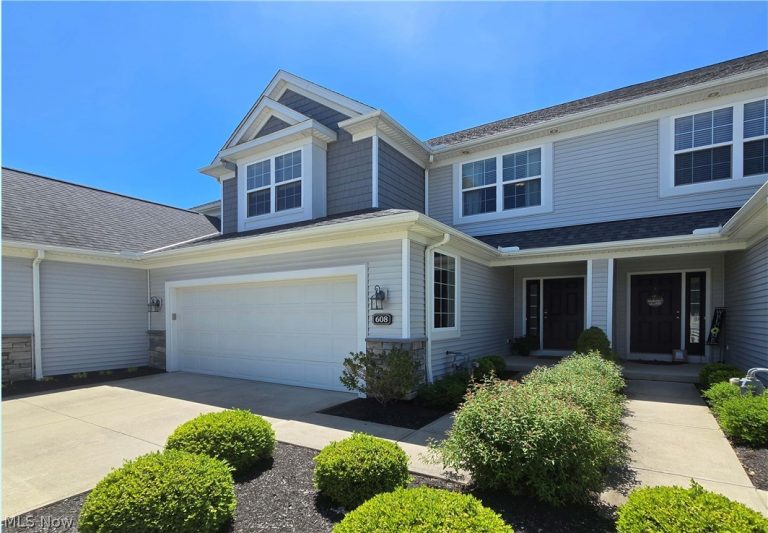 608 Aubrielle Avenue, Avon Lake, OH - Photo 2