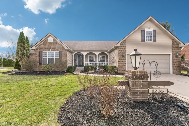 1235 Cherokee Path, Vermilion, OH, 44089