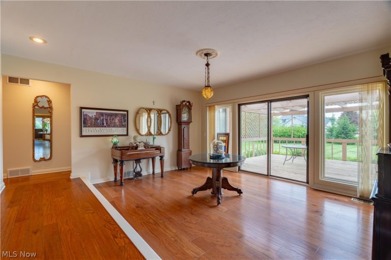 3445 Cornwall Drive, Canton, OH - Photo 8
