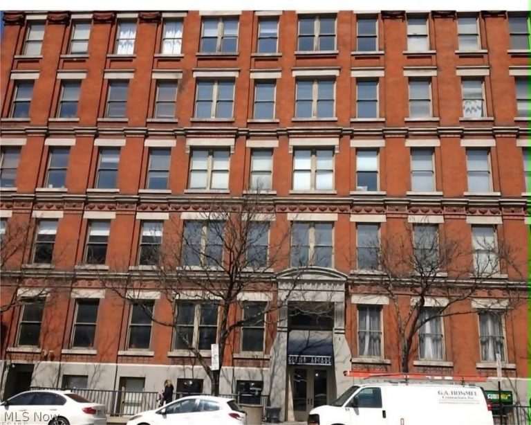 408 Saint Clair Avenue #311, Cleveland, OH, 44113