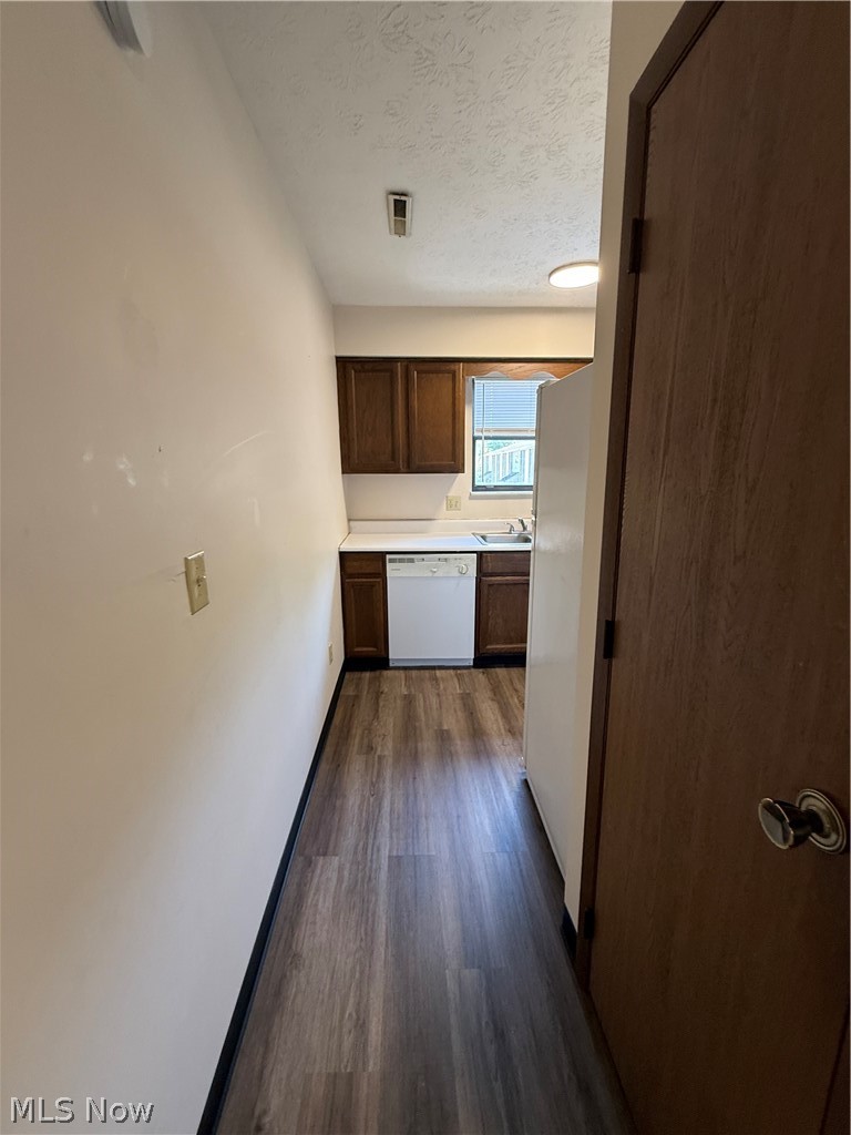 1060 Brandywine Boulevard #E, Zanesville, OH - Photo 4