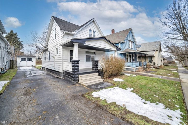 3704 52nd Street, Cleveland, OH - Photo 4