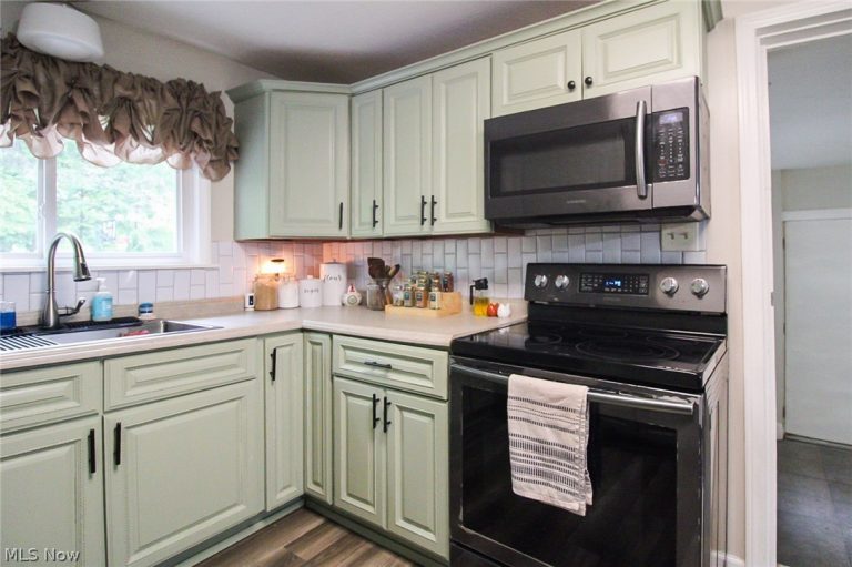 8248 Dawson Drive, Warren, OH - Photo 5