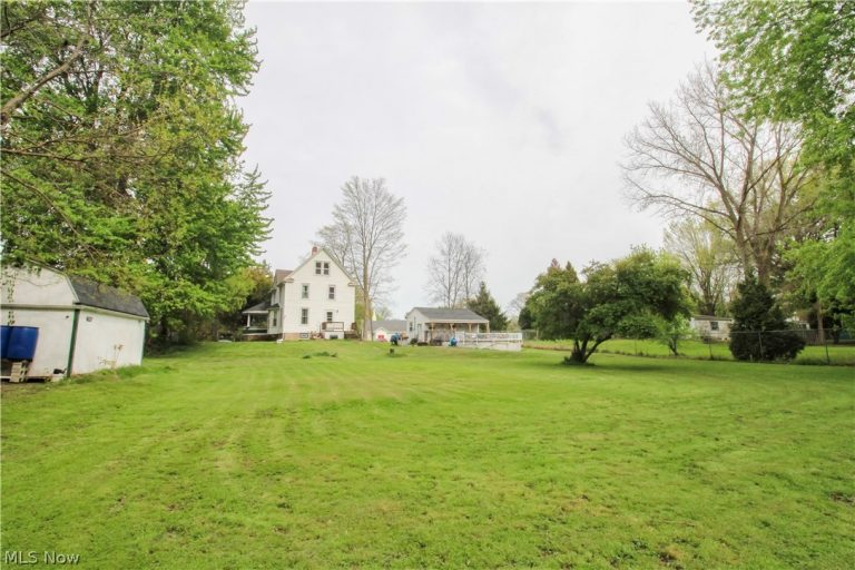 4040 Broadway, Lorain, OH - Photo 5