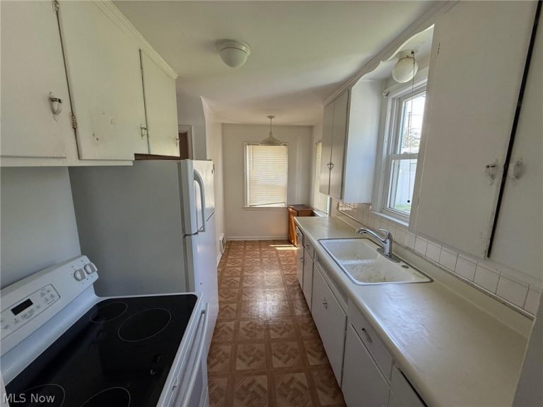 1408 Winston Road, South Euclid, OH - Photo 5