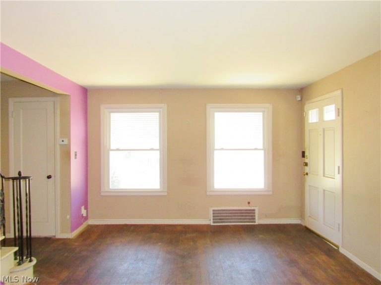 25250 Treadwell Avenue, Euclid, OH - Photo 3