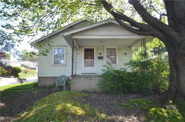 581 Baldwin Road, Akron, OH - Photo 3