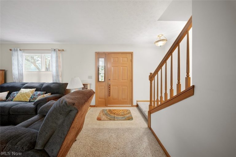 23174 Grist Mill Court, Olmsted Falls, OH - Photo 5