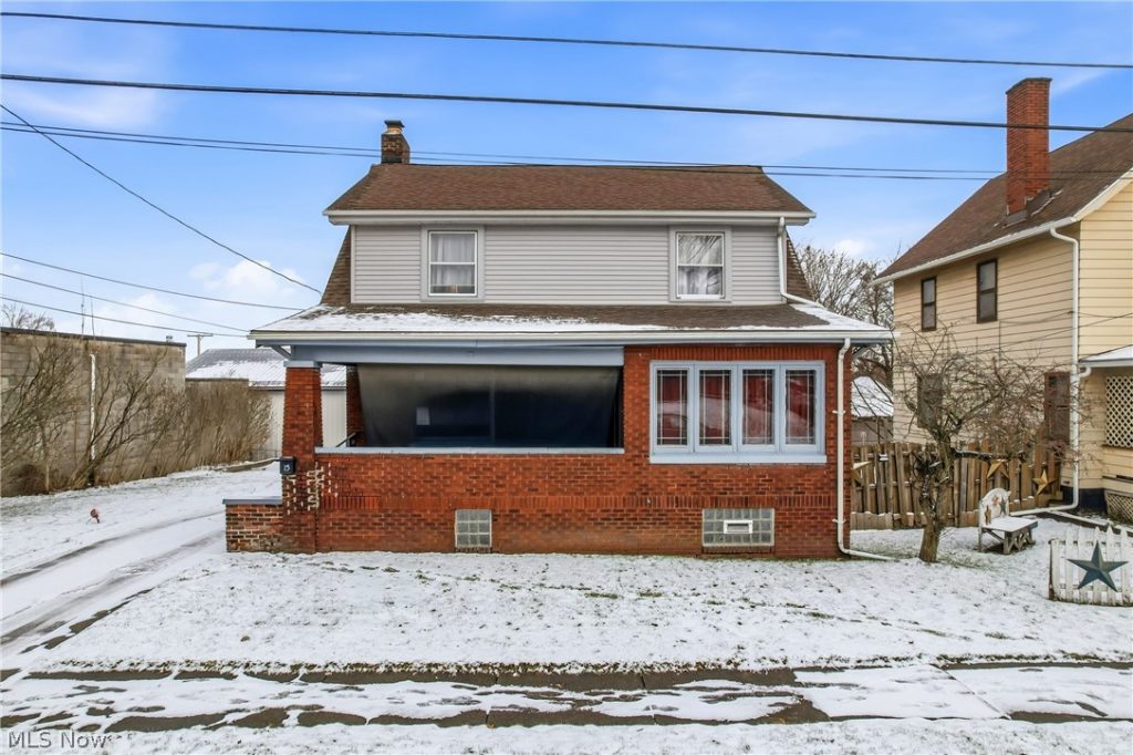 15 Portland Avenue, Youngstown, OH