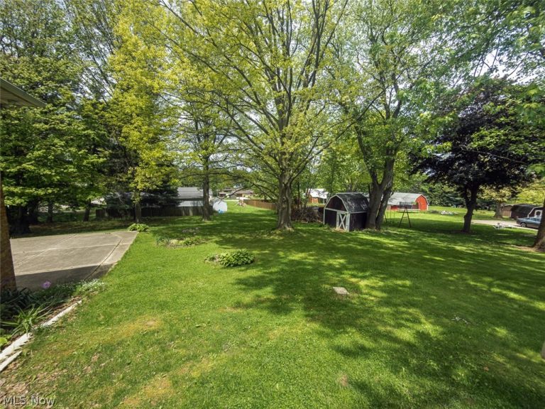 325 Faircrest Street, Canton, OH - Photo 8