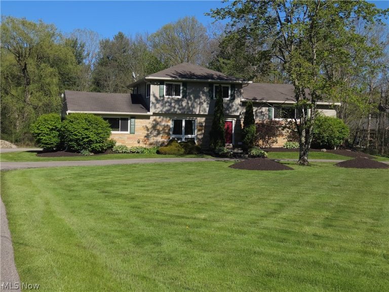 13047 Forest Road, Burton, OH - Photo 2