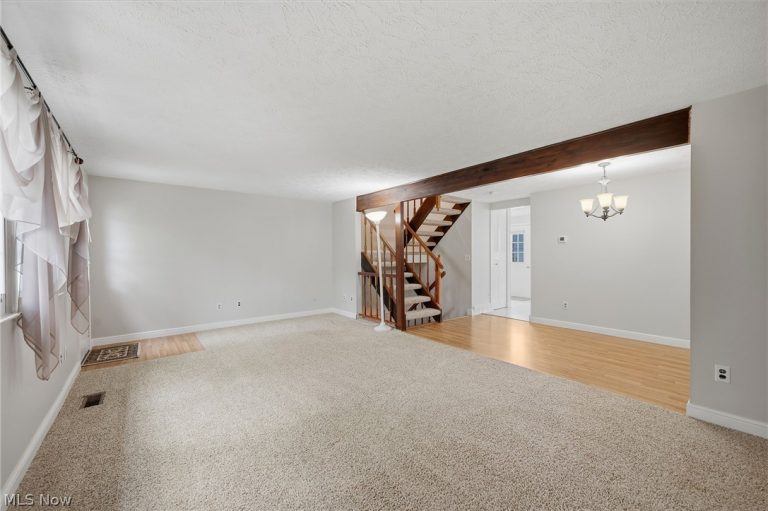 7396 Chestnut Commons Drive, Mentor, OH - Photo 8