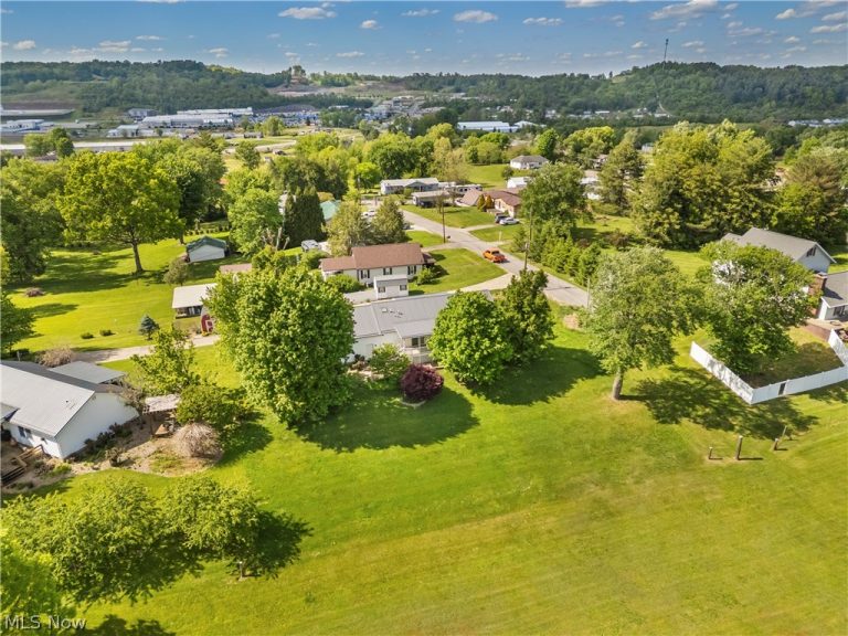 23 Delaware Street, Mineral Wells, WV - Photo 8
