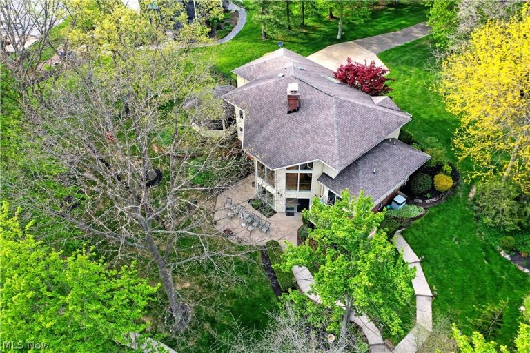 1551 Lake Crest Drive, Roaming Shores, OH - Photo 6