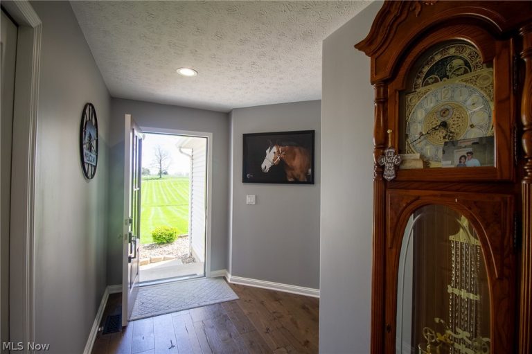 3877 Dawley Road, Ravenna, OH - Photo 3