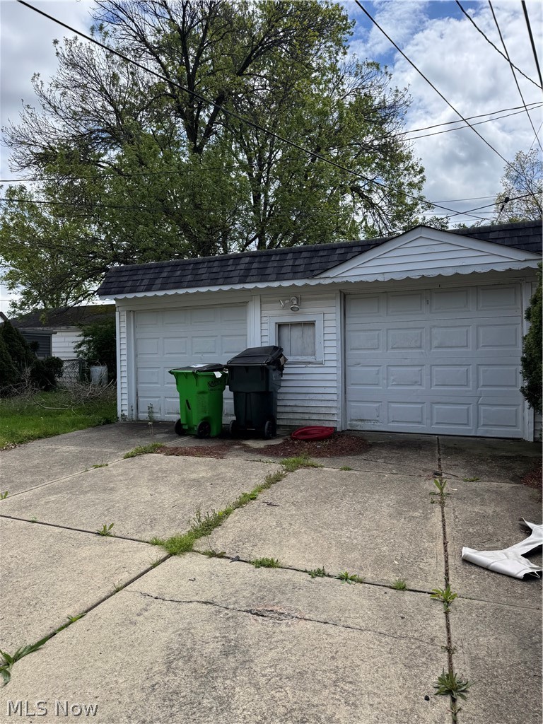 13402 Shady Oak Boulevard, Garfield Heights, OH - Photo 3