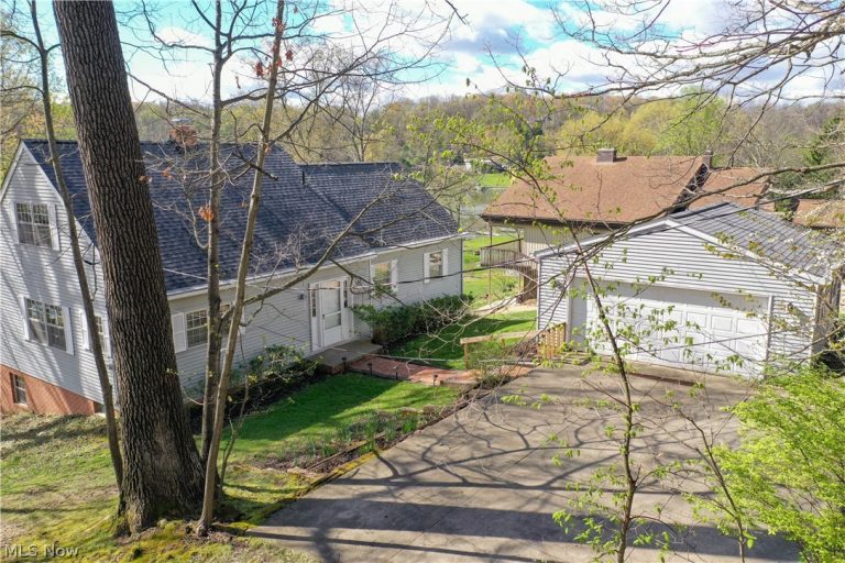 156 Mohawk Drive, Malvern, OH - Photo 8