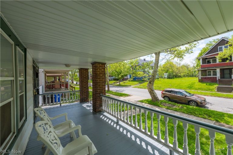 9701 Parkview Avenue, Cleveland, OH - Photo 4
