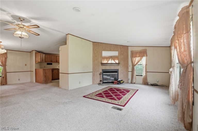 5333 Chestnut Street, Andover, OH - Photo 4