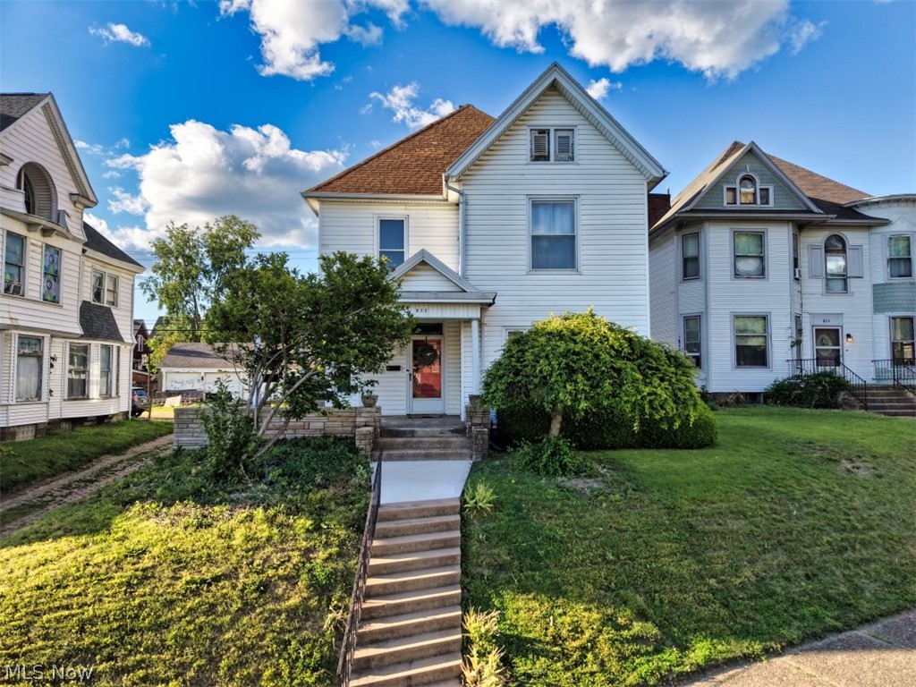 822 Main Street, Coshocton, OH