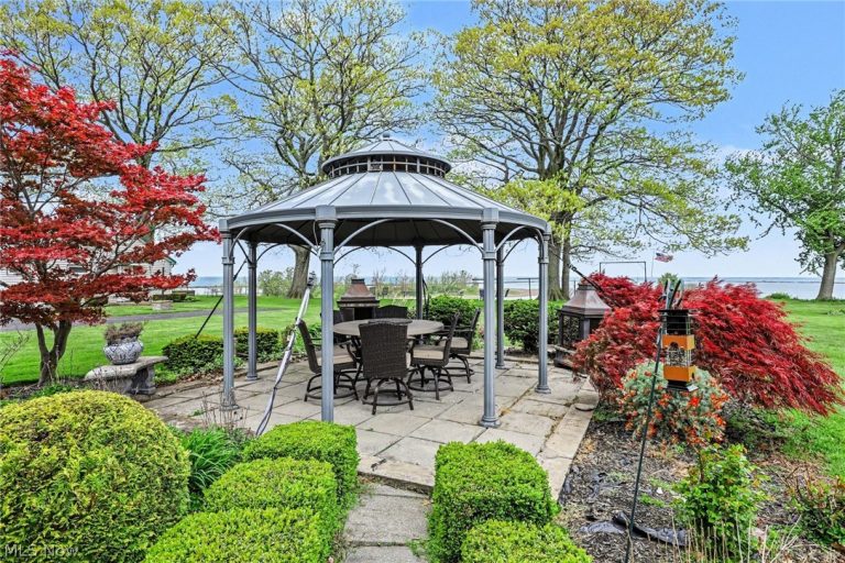 290 Park Avenue, Conneaut, OH - Photo 8