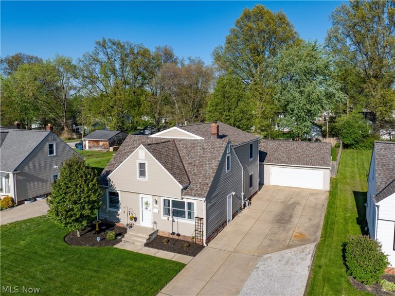 5307 Karen Isle Drive, Willoughby, OH, 44094