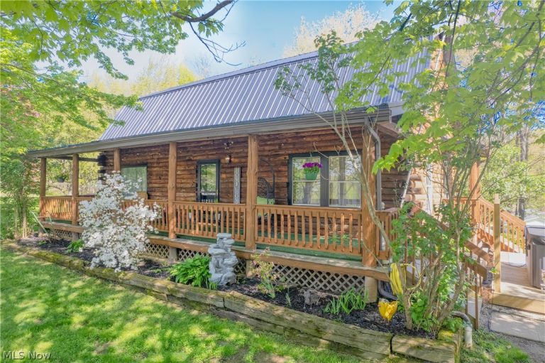 4897 Chestnut Drive, Kent, OH, 44240