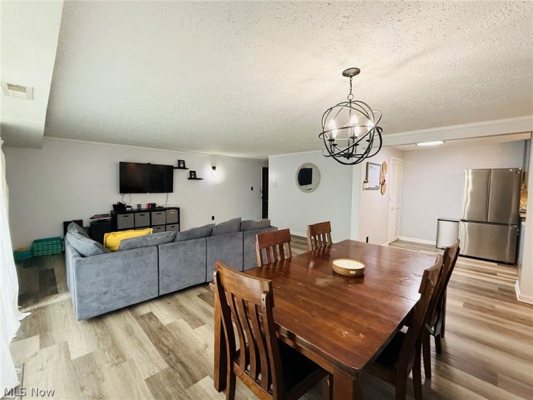 9731 Sunrise Boulevard #M31, North Royalton, OH - Photo 5