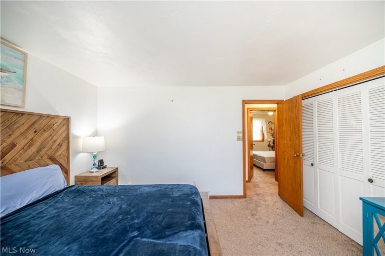 6670 James Street, Poland, OH - Photo 8