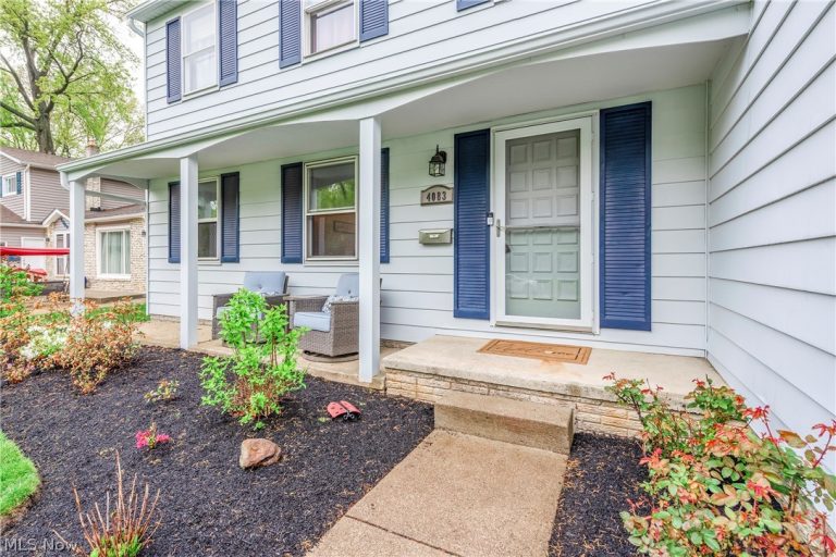 4083 Lydgate Drive, North Olmsted, OH - Photo 4