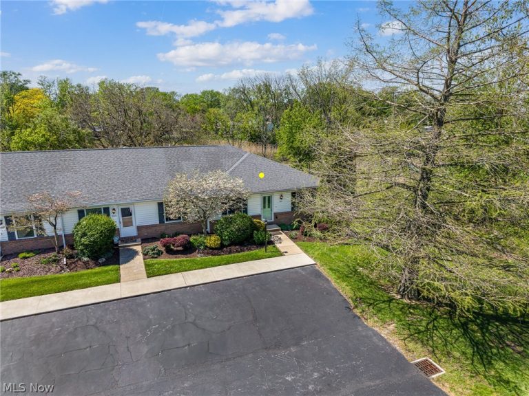 301 willow, Huron, OH - Photo 3