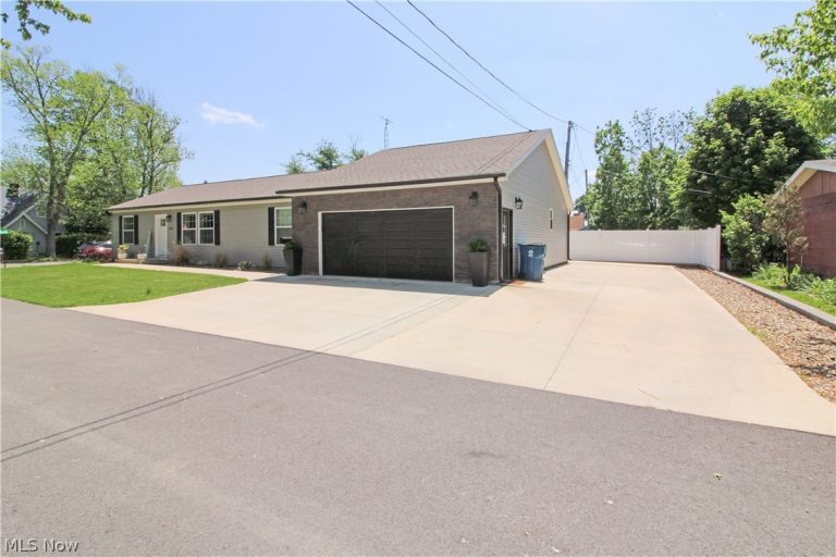 322 Wilson Avenue, Port Clinton, OH - Photo 4