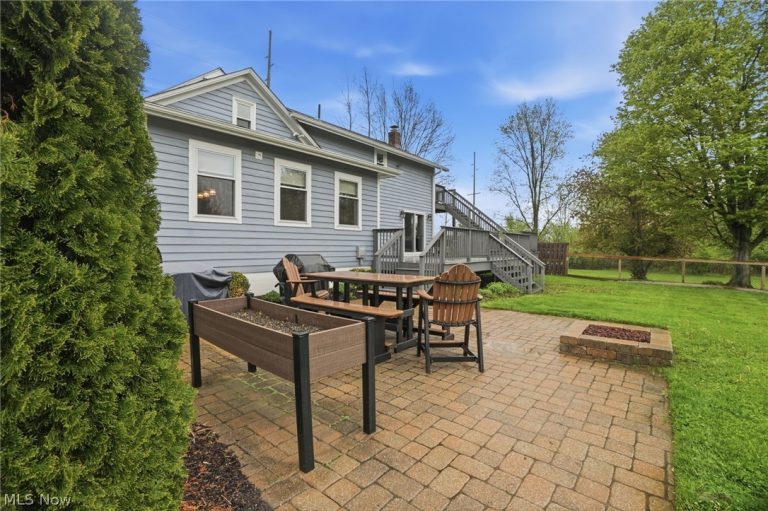 14871 Mayfield Road, Huntsburg, OH - Photo 6