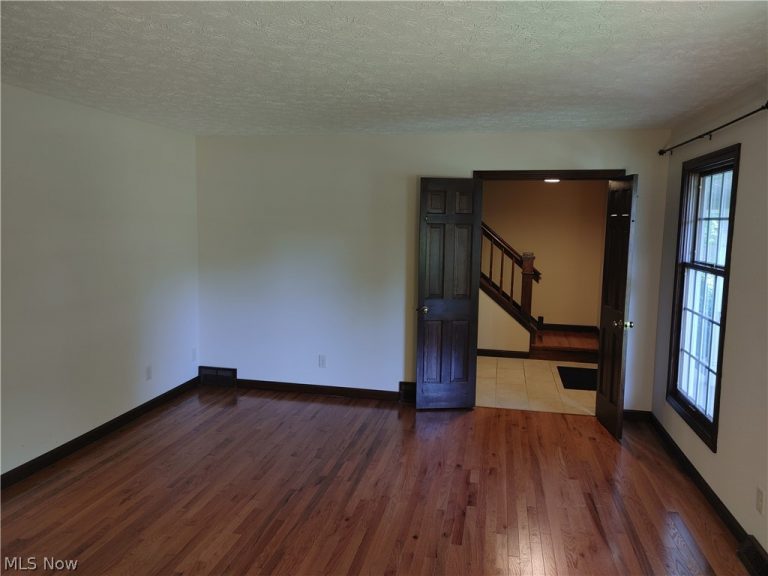 9364 Sunrise Court, Mentor, OH - Photo 5