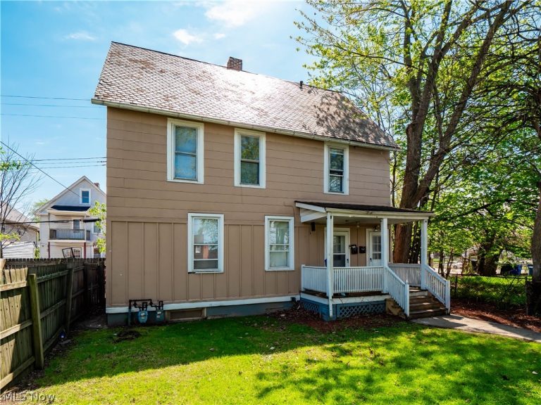10419 Ignatius Avenue, Cleveland, OH - Photo 2