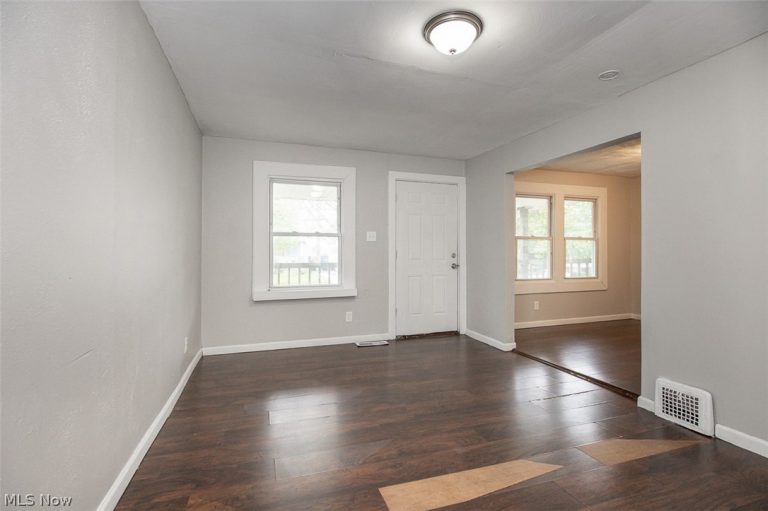 3409 86th Street, Cleveland, OH - Photo 3