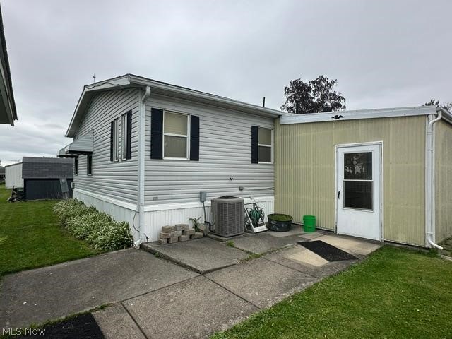 711 Brookside Drive, Wellington, OH - Photo 2
