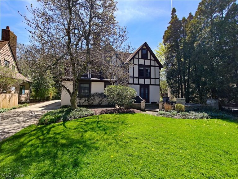 18421 Lynton Road, Shaker Heights, OH - Photo 4