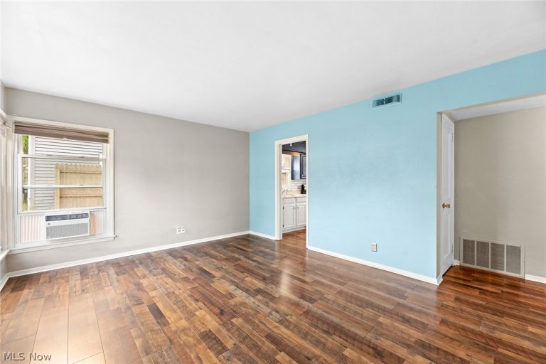 1165 Myrtle Avenue, Cuyahoga Falls, OH - Photo 6