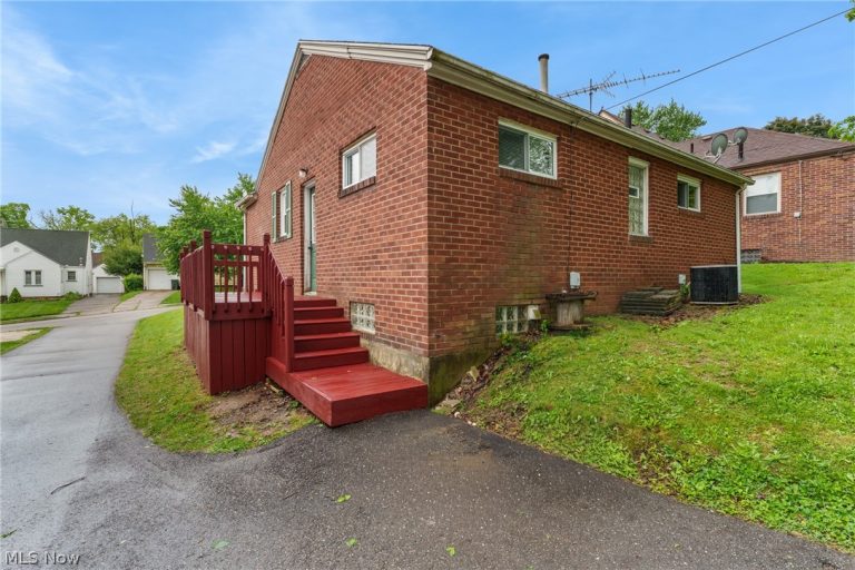 1307 23rd Street, Canton, OH - Photo 3