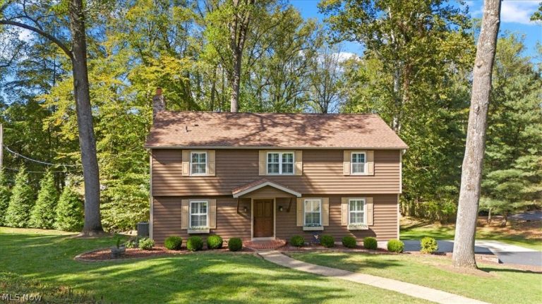 37 Meadowcrest Drive, Parkersburg, WV, 26104