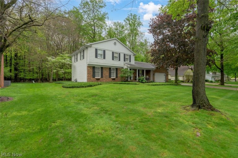 7749 Silver Fox Drive, Youngstown, OH - Photo 2