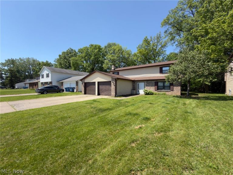 2814 Forest Lane, Lorain, OH - Photo 2