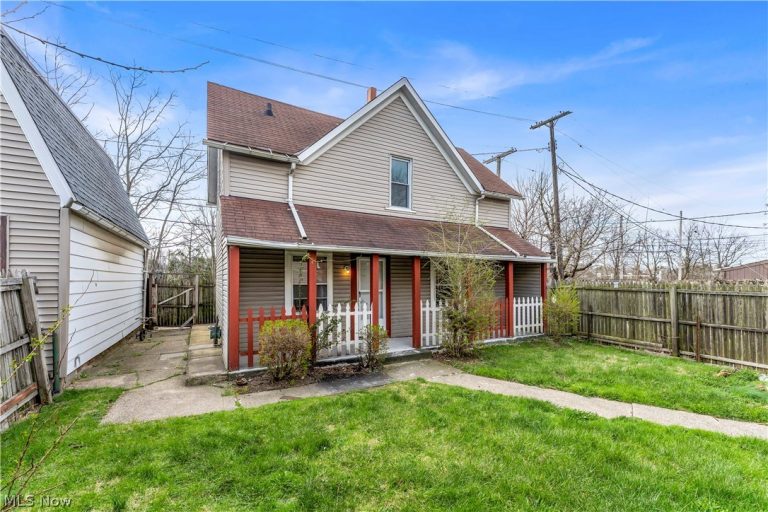 7945 Lorain Avenue #7947/Back House, Cleveland, OH - Photo 2