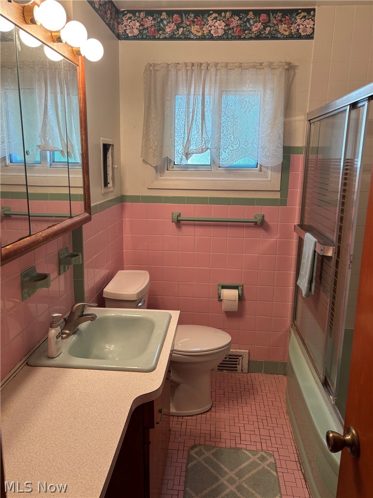 1661 Empire Road, Wickliffe, OH - Photo 8