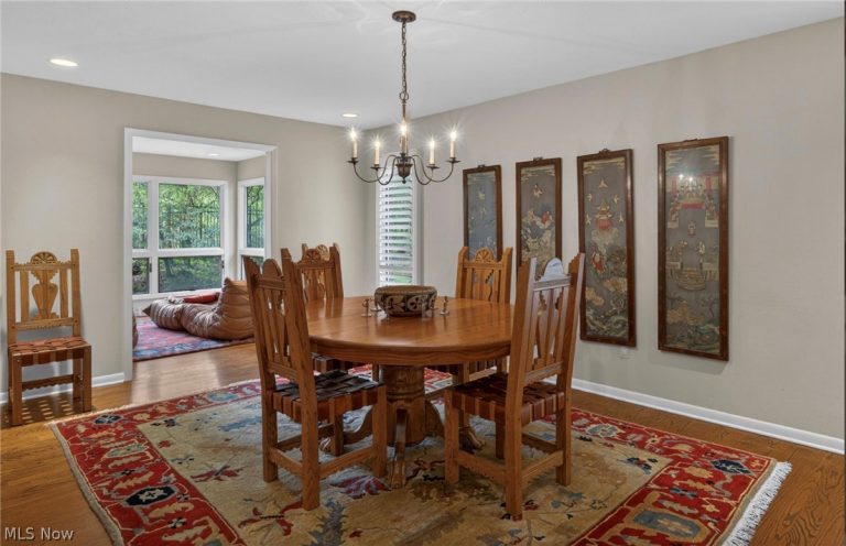 10 Longmeadow Lane, Beachwood, OH - Photo 6