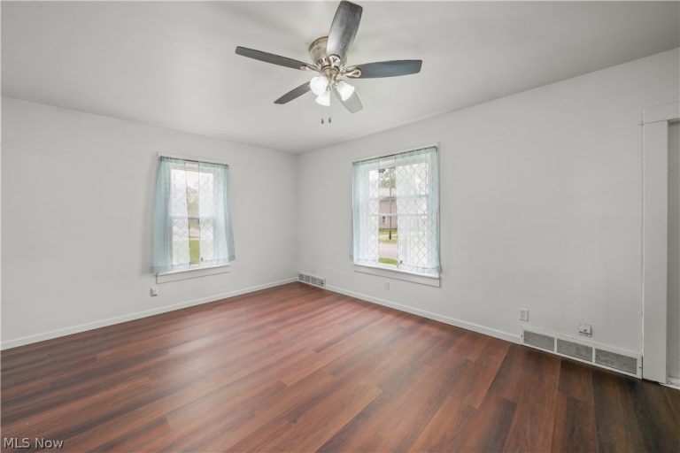 642 Parkman Road, Warren, OH - Photo 4