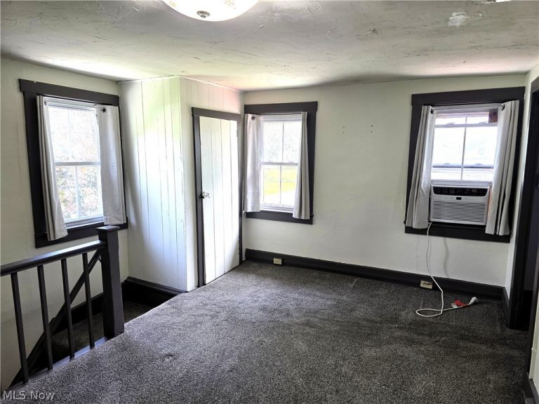 24936 Canal Street, East Rochester, OH - Photo 6
