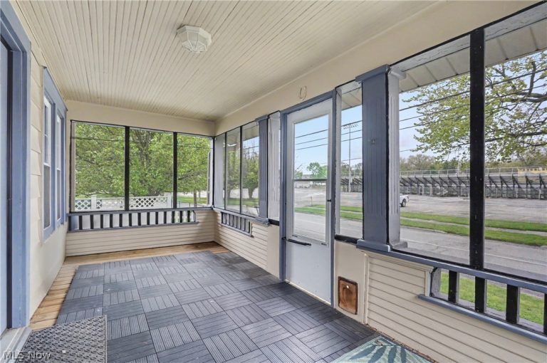 538 Stow Avenue, Cuyahoga Falls, OH - Photo 8
