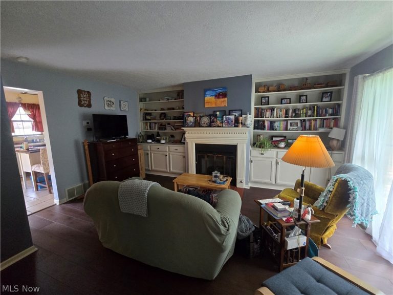 15 Acorn Lane, Coshocton, OH - Photo 5